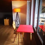 Chiemgau 90 Qm 3 Balkon アパート Übersee