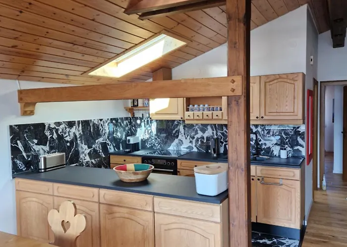 Daire Chiemgau 90 Qm 3 Balkon Übersee
